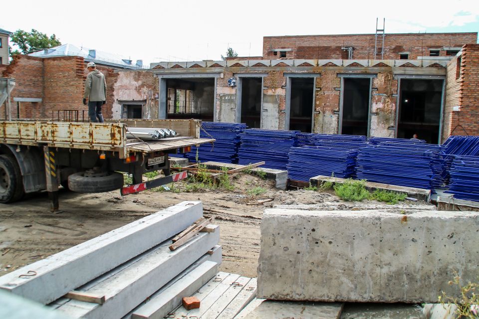 Реконструкция концертного зала Алтайского музколледжа. Август 2023 года