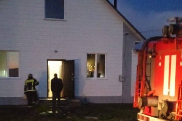 В алтайском селе из-за пожара в котельной едва не сгорел дом