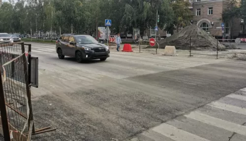 В Барнауле открыли движение по проспекту Ленина после ремонта теплосети