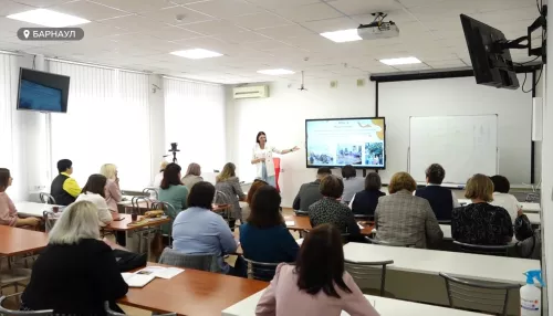 Ассамблея классных руководителей объединила преподавателей Алтайского края