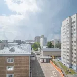 В центре Барнаула за 7 млн продают яркую двухуровневую квартиру с видом на Обь
