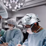Новосибирские хирурги спасли пациента с гигантскими тромбами в сердце и легких