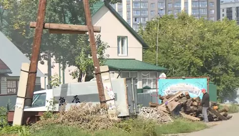 Барнаульские садоводы пожаловались на шумное и опасное соседство