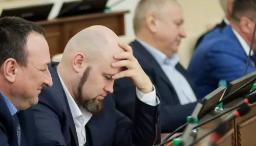 Еще один депутат перейдет из фракции КПРФ в Единую Россию в краевом парламенте