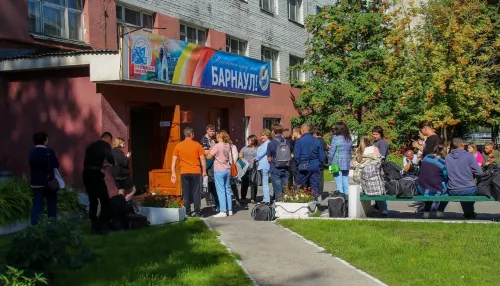 Жизнь общажная: как студенты вузов в Барнауле заселяются в общежития. Фото