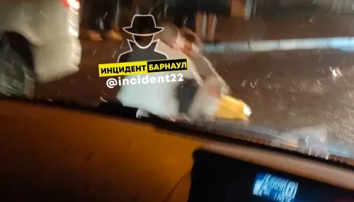 В Барнауле ночью сбили женщину на проспекте Коммунаров