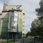 В Барнауле за 19 млн рублей продается квартира в доме с закодированным лифтом