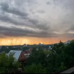 Барнаульцы поделились красочными фотографиями заката