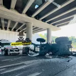 В Барнауле под мостом столкнулись Lada и трактор