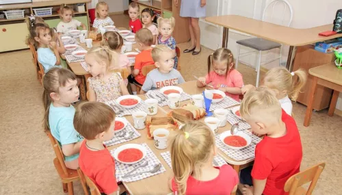 В Барнауле комплексно проверяют безопасность и питание в детских садах