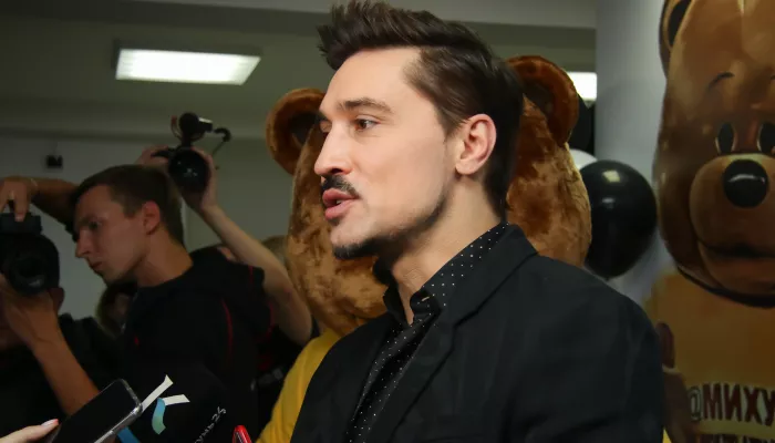 Фамилия димы билана. Фамилия димы билана. Настоящее имя билана. Мелкий певец. Настоящие имя димы билана.