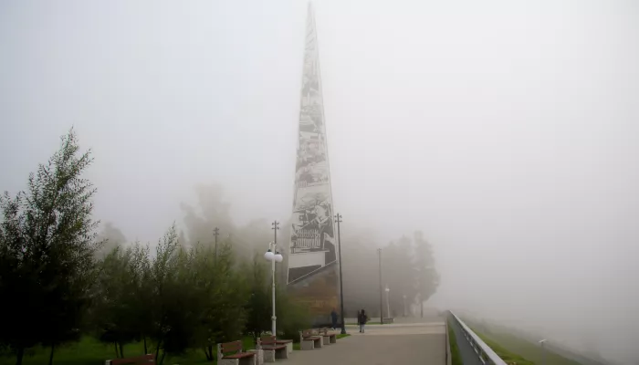 Как утренний Барнаул накрыло белым покрывалом густого тумана. Фоторепортаж