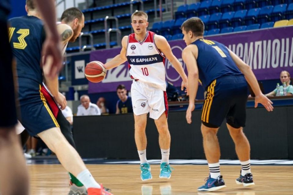 Баскетболисты «Барнаула» готовятся к новому сезону в надежде на плей-офф