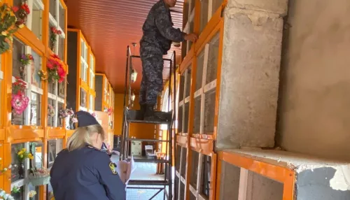 Судебные приставы арестовали ячейки в Новосибирском крематории