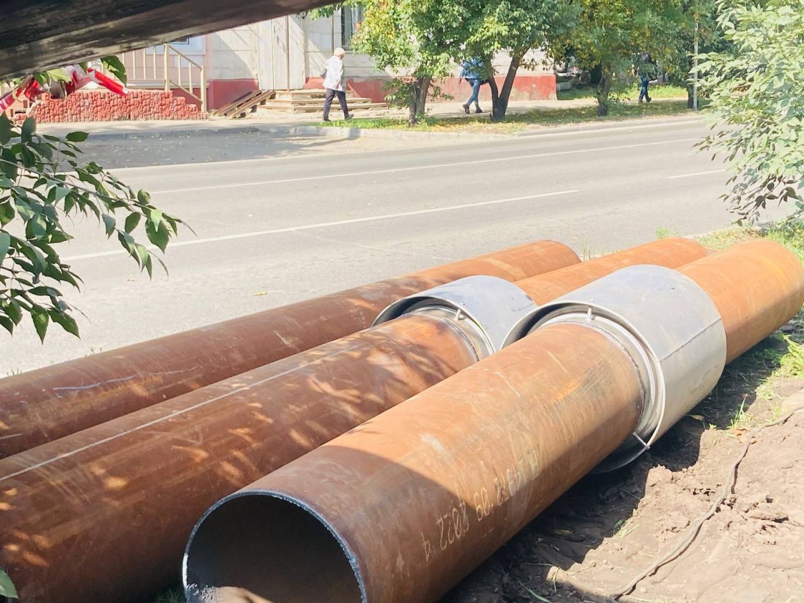 Самовольные гаражи мешают отремонтировать тепловые сети в центре Барнаула -  Толк 21.06.2024