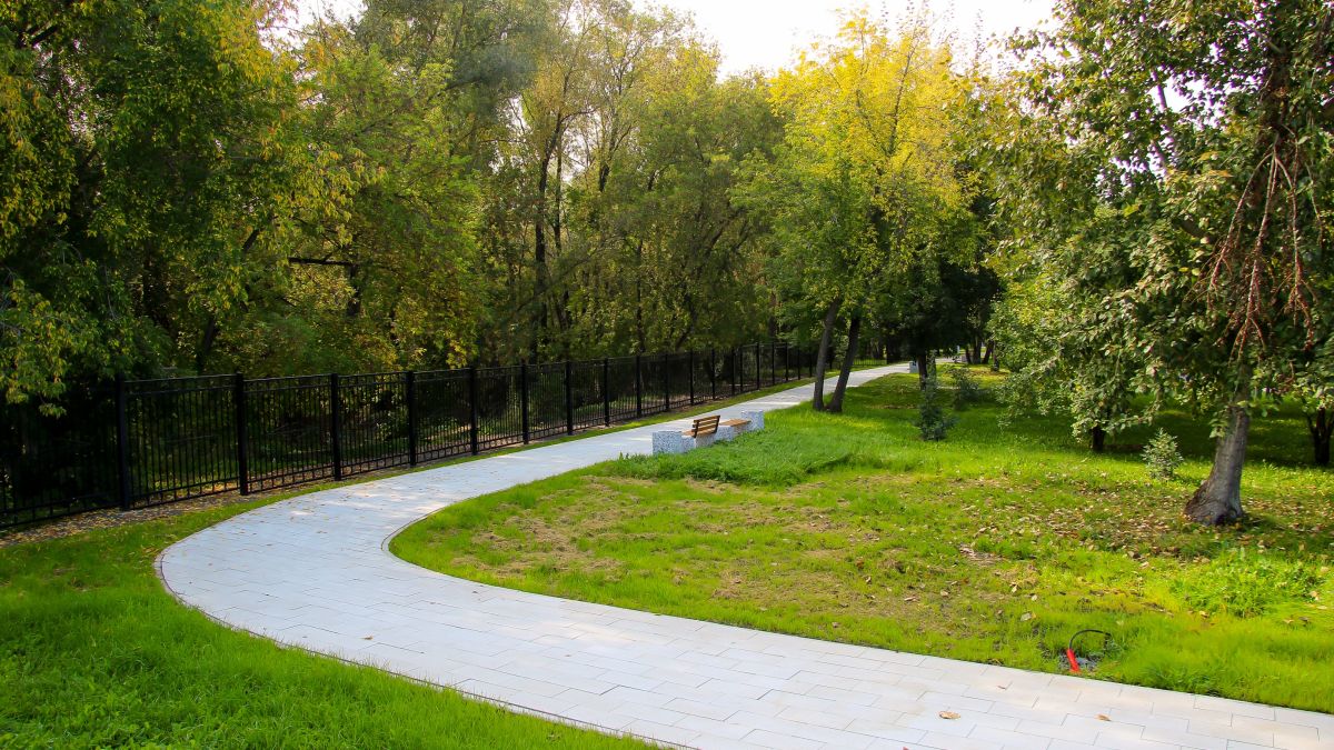Реконструкция парка "Центрального" в Барнауле. Сентябрь 2023 года