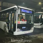 На два барнаульских маршрута вышли новые автобусы. Как они выглядят