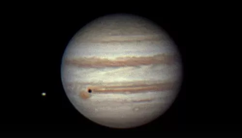Астрофотограф из Новосибирска заснял на видео Юпитер со спутниками