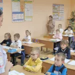 Безопасный маршрут. Служащие ГИБДД проводят в школах Барнаула специальные уроки