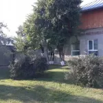В Барнауле продают особняк со спа-зоной и обитаемым прудом за 20 млн рублей