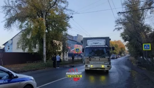 В Рубцовске водитель грузовика насмерть сбил пожилую женщину