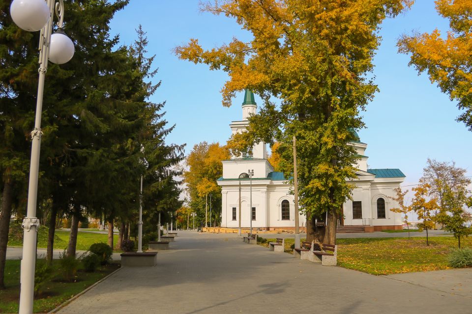 Нагорный парк и Храм Иоанна Предтечи в Барнауле