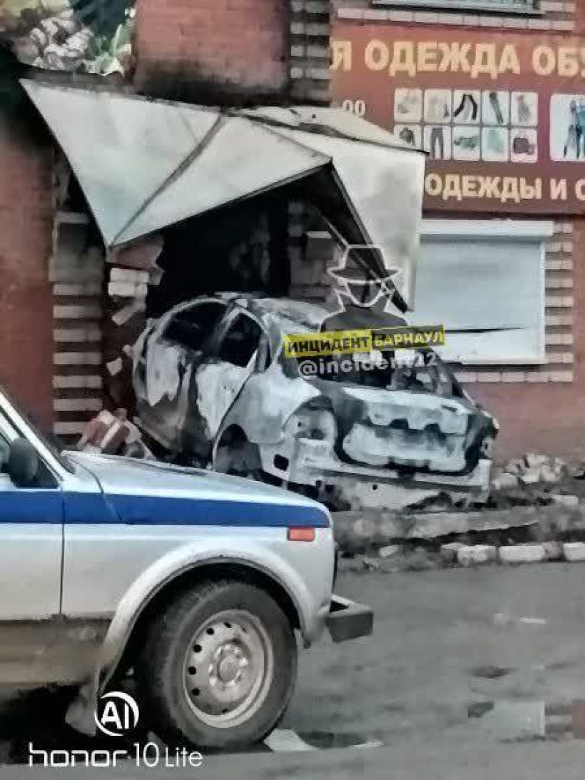  Фото:ГУ МВД по Алтайскому краю; "Инцидент Барнаул"
