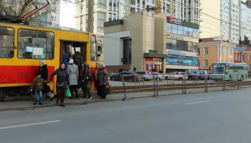Эксперты оценили безопасность остановок общественного транспорта в Барнауле