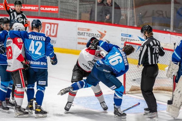 Динамо-Алтай и Нефтяник из Альметьевска выявили победителя в серии буллитов