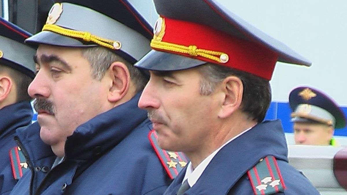 Борис Литвин (слева)