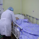 Из доярки в медсестру: в Барнауле людей без образования учат основам медицины