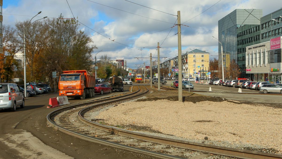 Стало известно, когда в Барнауле демонтируют разворотное кольцо у Дома Быта  | 25.10.2023 | Барнаул - БезФормата