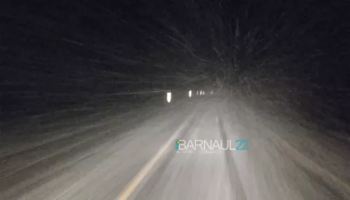 Алтайские автомобилисты предупреждают о снежной буре на трассах