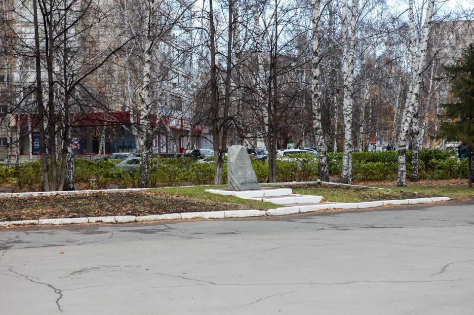 Площадь Жукова