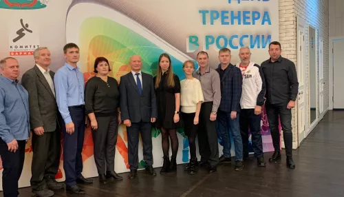 В Барнауле наградили лучших тренеров и спортсменов города в 2023 году