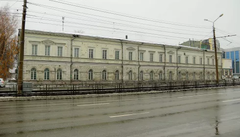 Крыша исторического Горного училища в Барнауле вновь стала поводом для суда