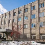 Хозяев проблемного общежития в Барнауле не смогли заставить оплатить ремонт