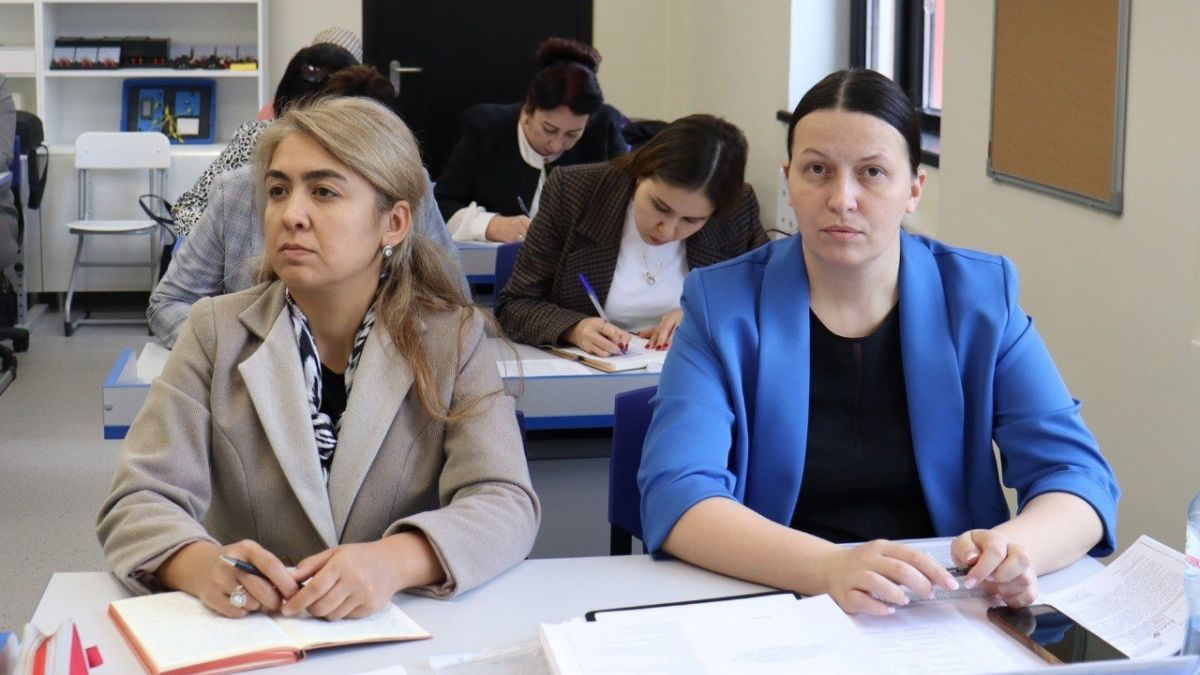 Более 1000 учителей Таджикистана повысили квалификацию на курсах АлтГПУ в 2023 году 