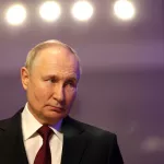 Путин обсудил на культурном форуме санкции, критиков СВО и рост ВВП. Цитаты