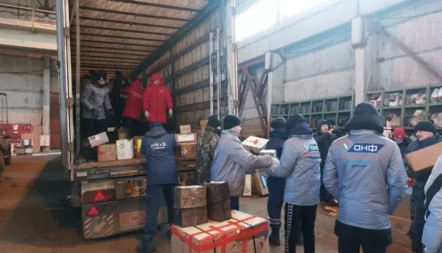 УАЗ, дроны, продукты: из Алтайского края в зону СВО отправили гуманитарный груз