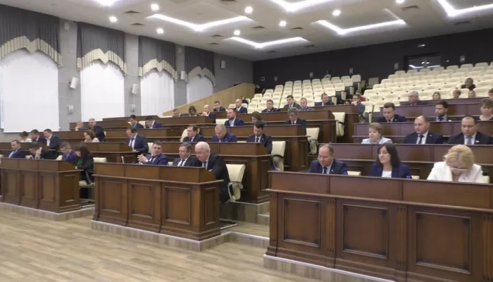 Барнаульские депутаты единогласно приняли бюджет города на 2024 год