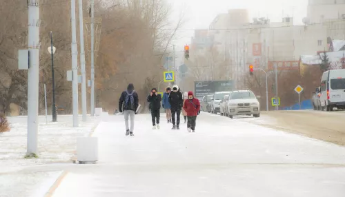 В Барнауле устраняют последствия удара ночного шторма