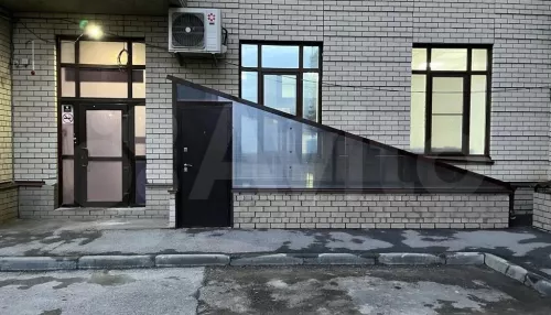 Барнаульского застройщика обязали восстановить искалеченный фасад жилого дома
