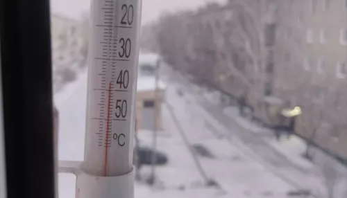 А то расслабились: жители Алтайского края показали термометры в лютый мороз
