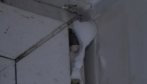 В Новоалтайске жители многоэтажки замерзают в своих квартирах