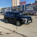 В Барнауле за 8,5 млн продают панорамный Lexus с телевизорами для пассажиров