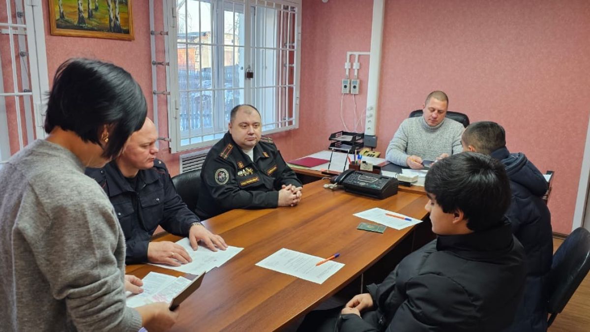 Получивших российское гражданство иностранцев отправили в военкомат