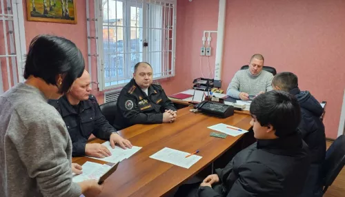 В Алтайском крае военные следователи проводят рейды с доставкой в военкомат