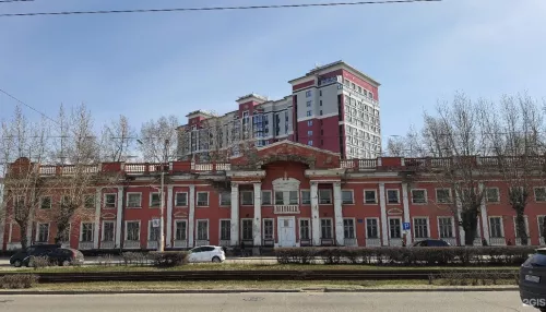 Памятник архитектуры в Барнауле пытаются огородить через суд