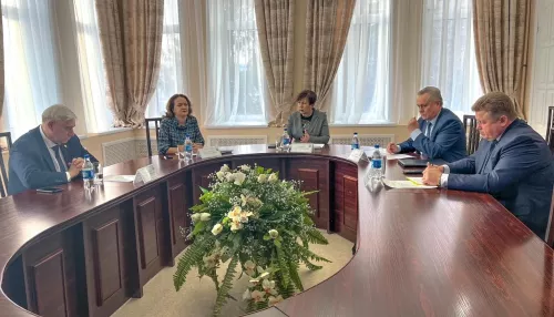 Депутаты барнаульской Думы обсудили введение онкодиагностики для педагогов